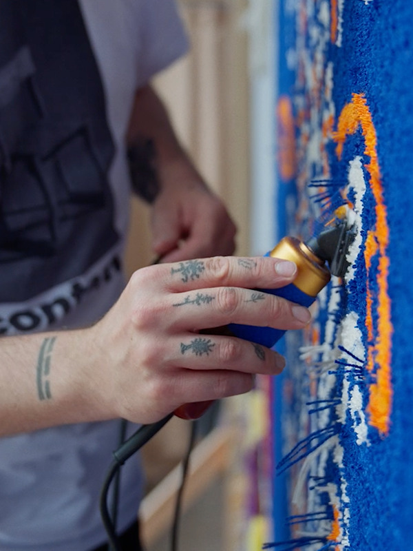 Tuftning av Oscar Wall